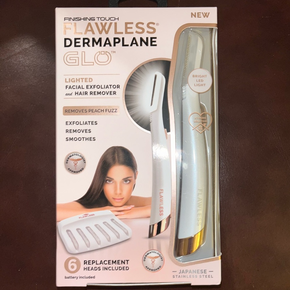 Flawless dermaplane glo tool